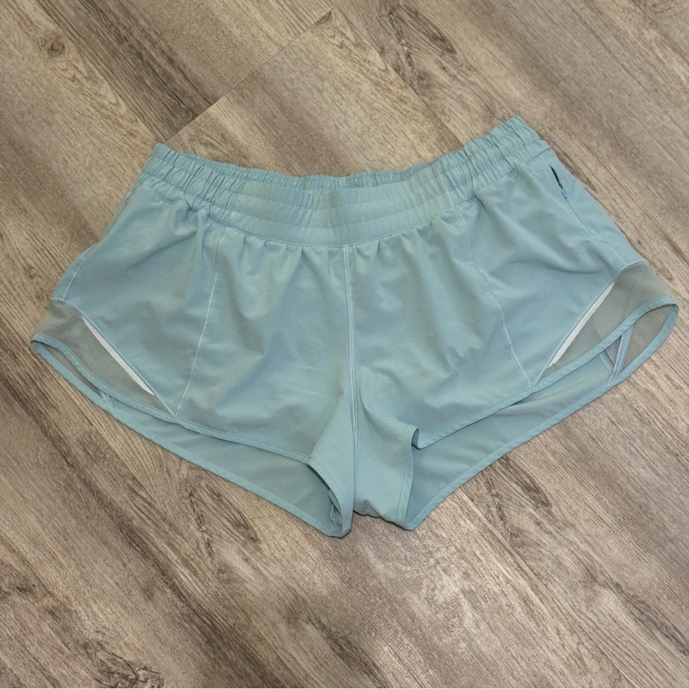 Lululemon Hotty Hot Shorts High Rise 2.5” Lined Baby Blue Size 14 EUC - Picture 5 of 10